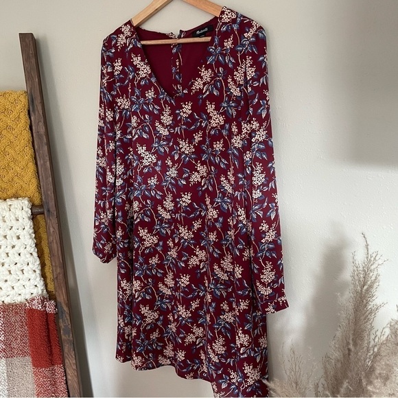 Madwell | Button-Back Dress in Antique Flora, size Small - Picture 3 of 15